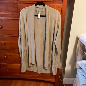 Athleta Pranayama Wrap Sage Green 2X